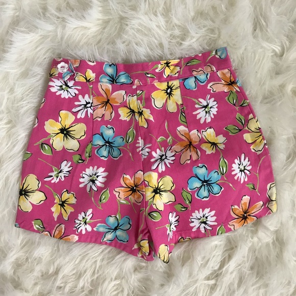 Vintage Highwaisted Shorts Size 3/4 Pink A-15 - Picture 2 of 6